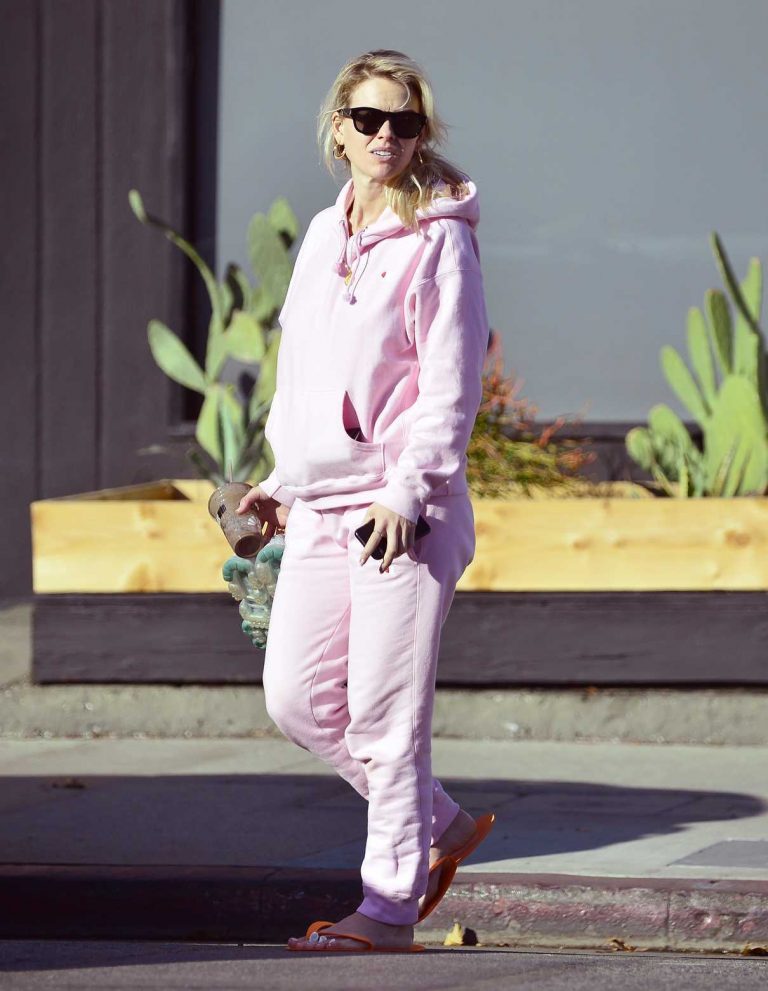 Alice Eve in a Pink Jogging Suit Arrives at a Nail Salon in Los Angeles