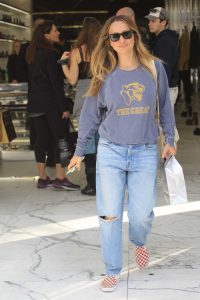 Jennifer Meyer in a Blue Ripped Jeans