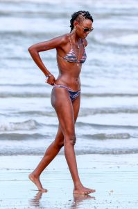 Mariane Calazan in Bikini