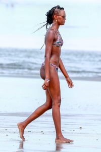 Mariane Calazan in Bikini