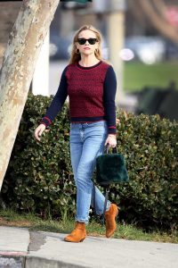 Reese Witherspoon in a Blue Jeans