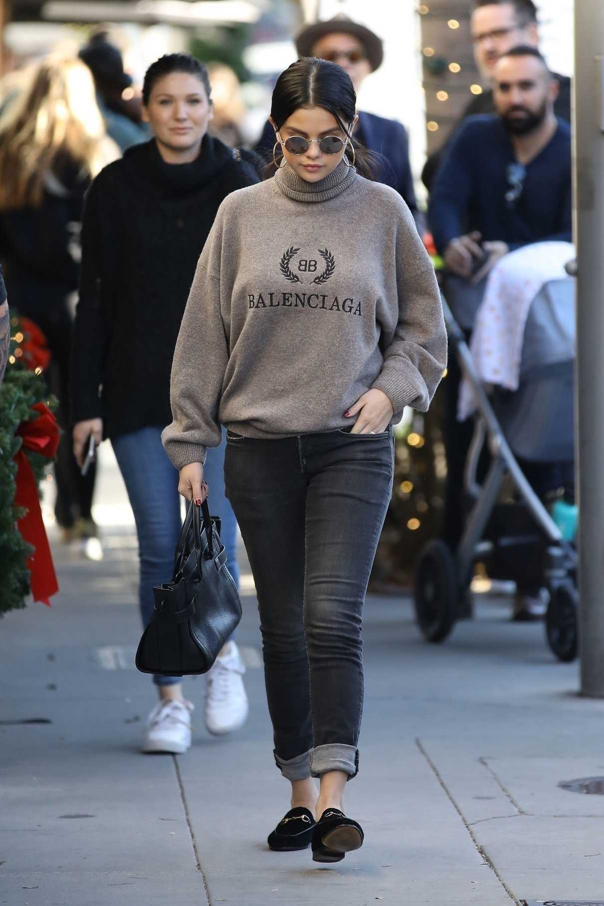 Selena Gomez in a Beige Turtleneck Steps Out for Lunch in Beverly Hills ...