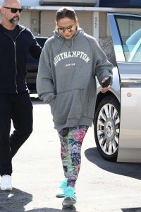 Jennifer Lopez in a Gray Oversized Hoody