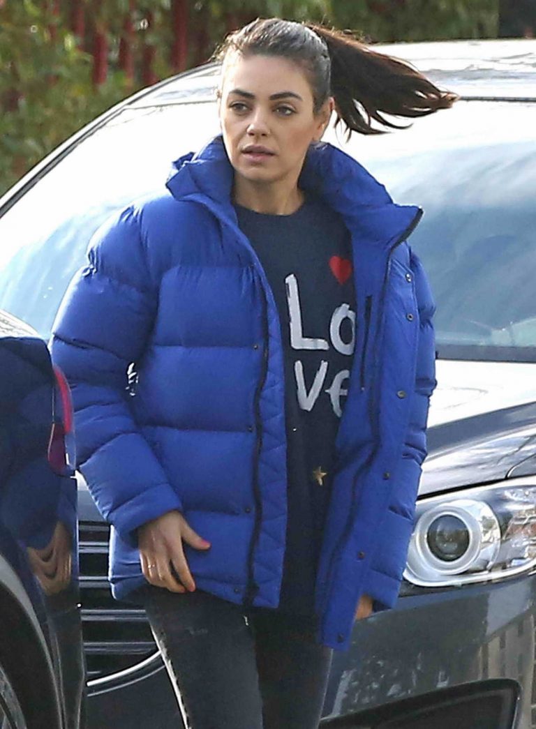 Mila Kunis in a Blue Puffer Jacket Was Seen Out in LA 02/01/2019 ...