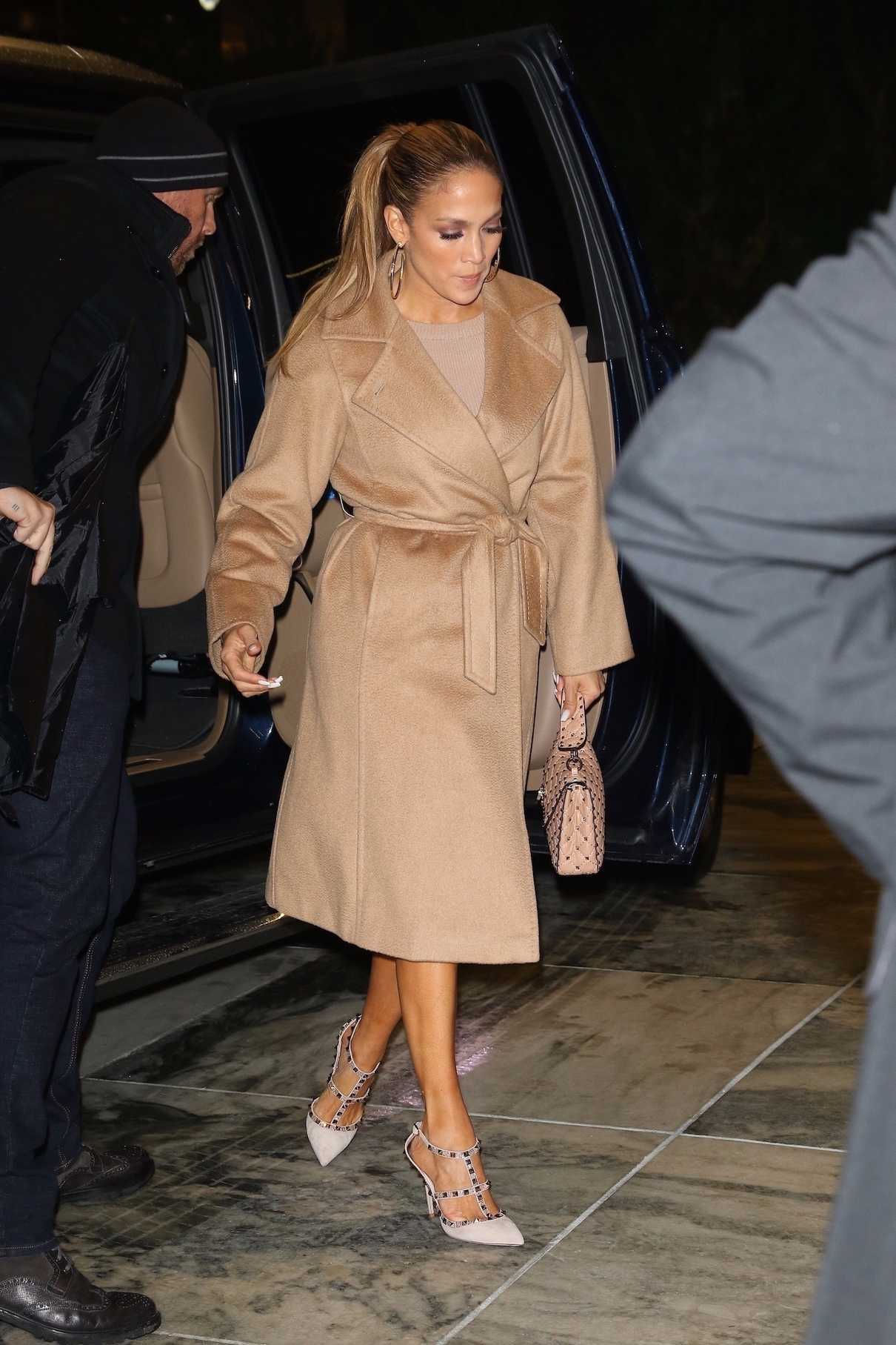 Jennifer Lopez in a Beige Coat Was Seen Out in NYC 03/21/2019-2 ...