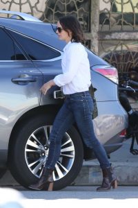 Natalie Portman in a White Long Sleeves Shirt