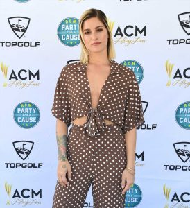 Cassadee Pope