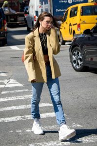 Emily Ratajkowski in a Beige Blazer