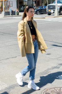 Emily Ratajkowski in a Beige Blazer