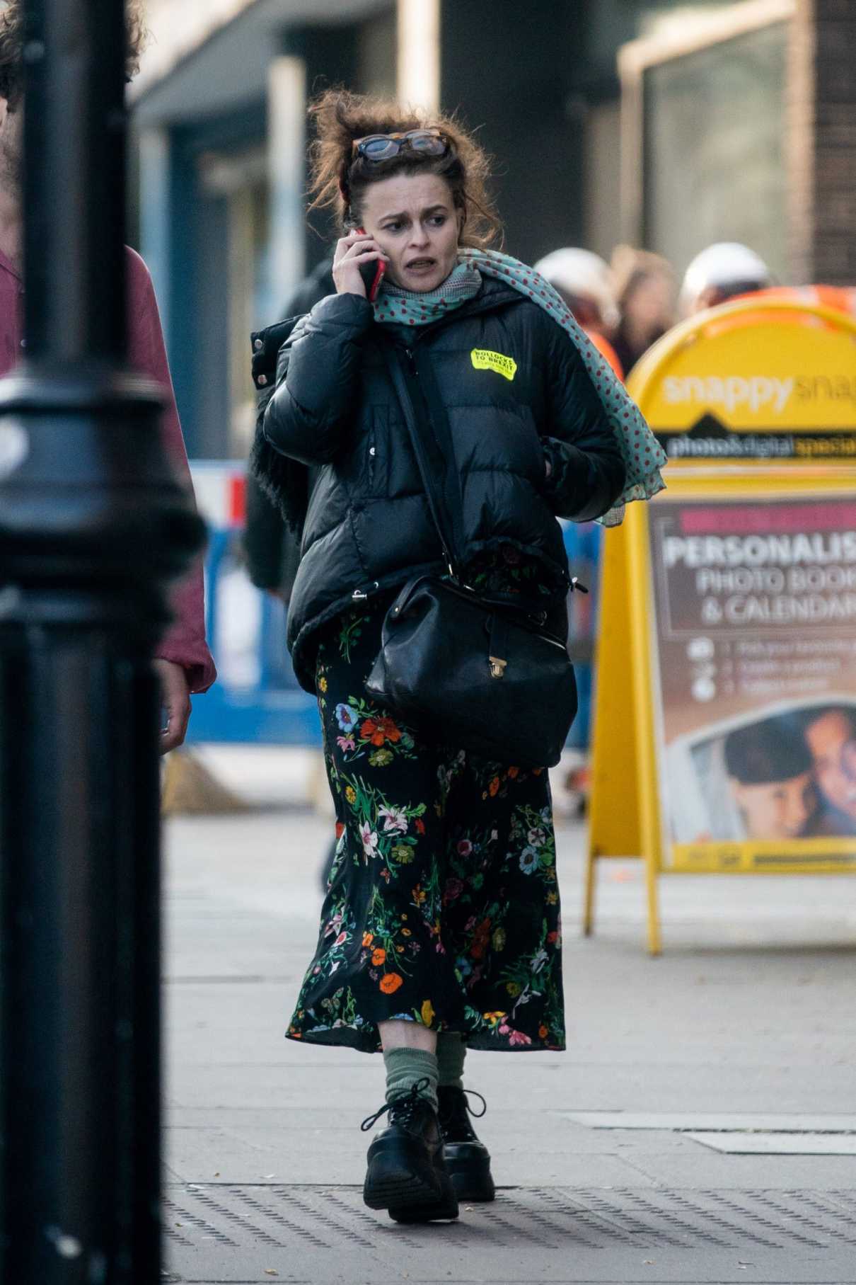 zwart stapel Normalisatie Helena Bonham Carter Was Seen Out with Rye Dag Holmboe in London 04/01/2019  – LACELEBS.CO