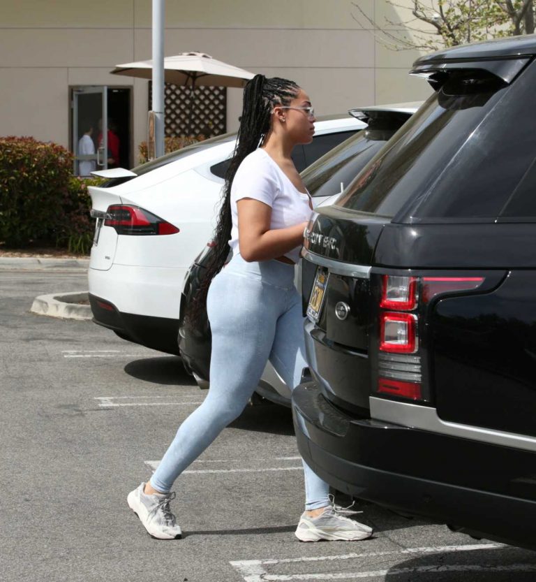 Jordyn Woods in a Blue Leggings Stops at Erewhon Market in Calabasas 04