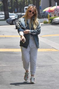 Hilary Duff in a Gray Sweatpants