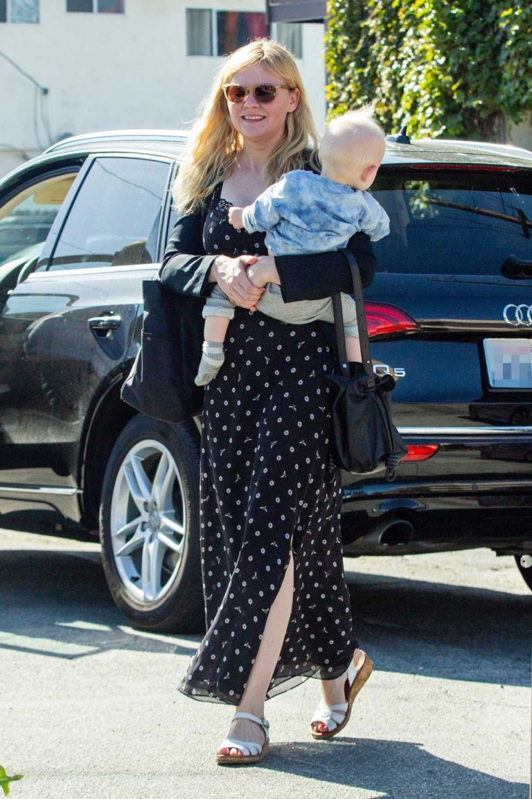 Kirsten Dunst Was Seen Out with Her Son Ennis in Studio City 05/30/2019