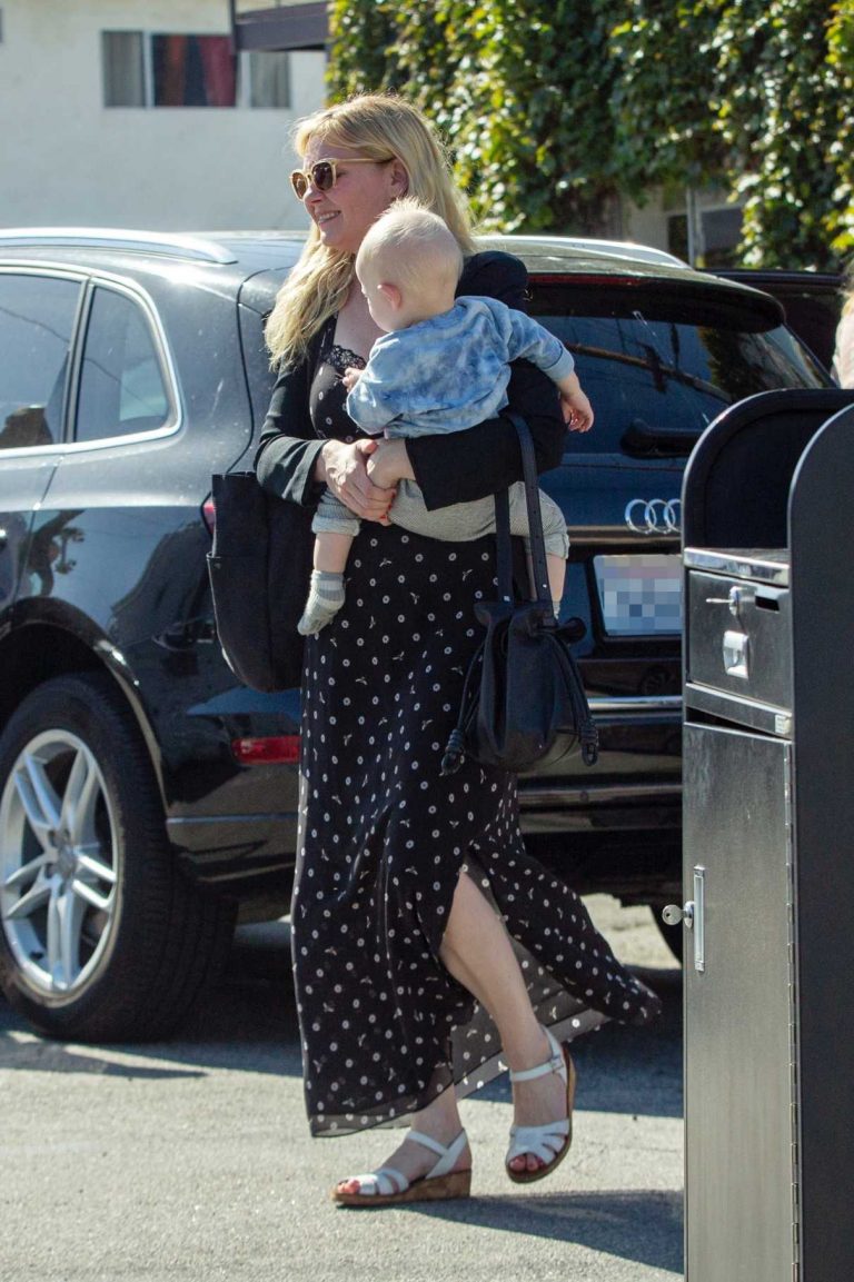 Kirsten Dunst Was Seen Out with Her Son Ennis in Studio City 05/30/2019