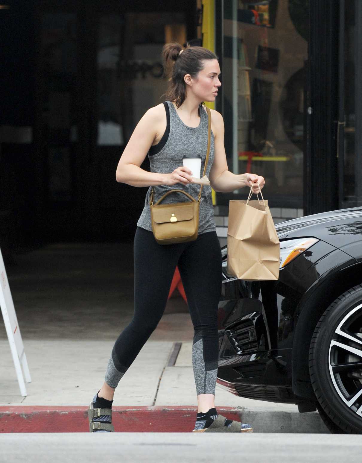 Mandy Moore In A Gray Tank Top Was Seen Out Los Angeles 05/31/2019 5.