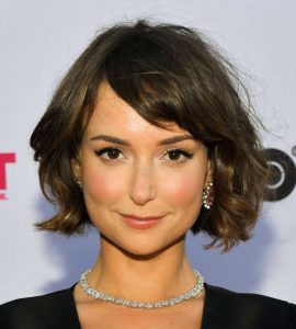 Milana Vayntrub