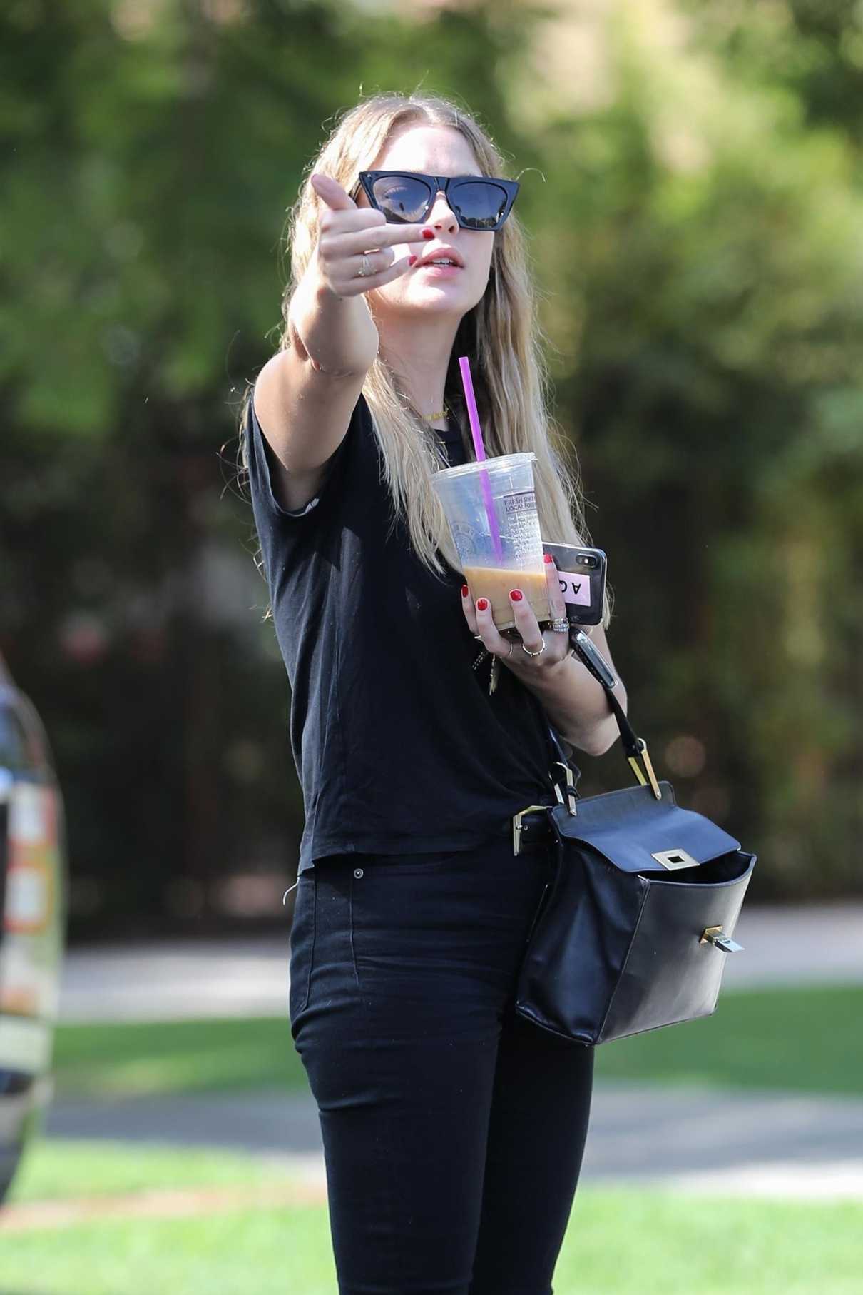 Ashley Benson in a Black Jeans Was Seen Out in LA 08/28/2019-5