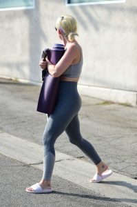 Katy Perry in a Gray Leggings