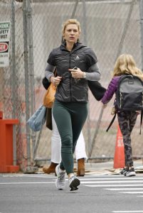 Claire Danes in a Black Leggings