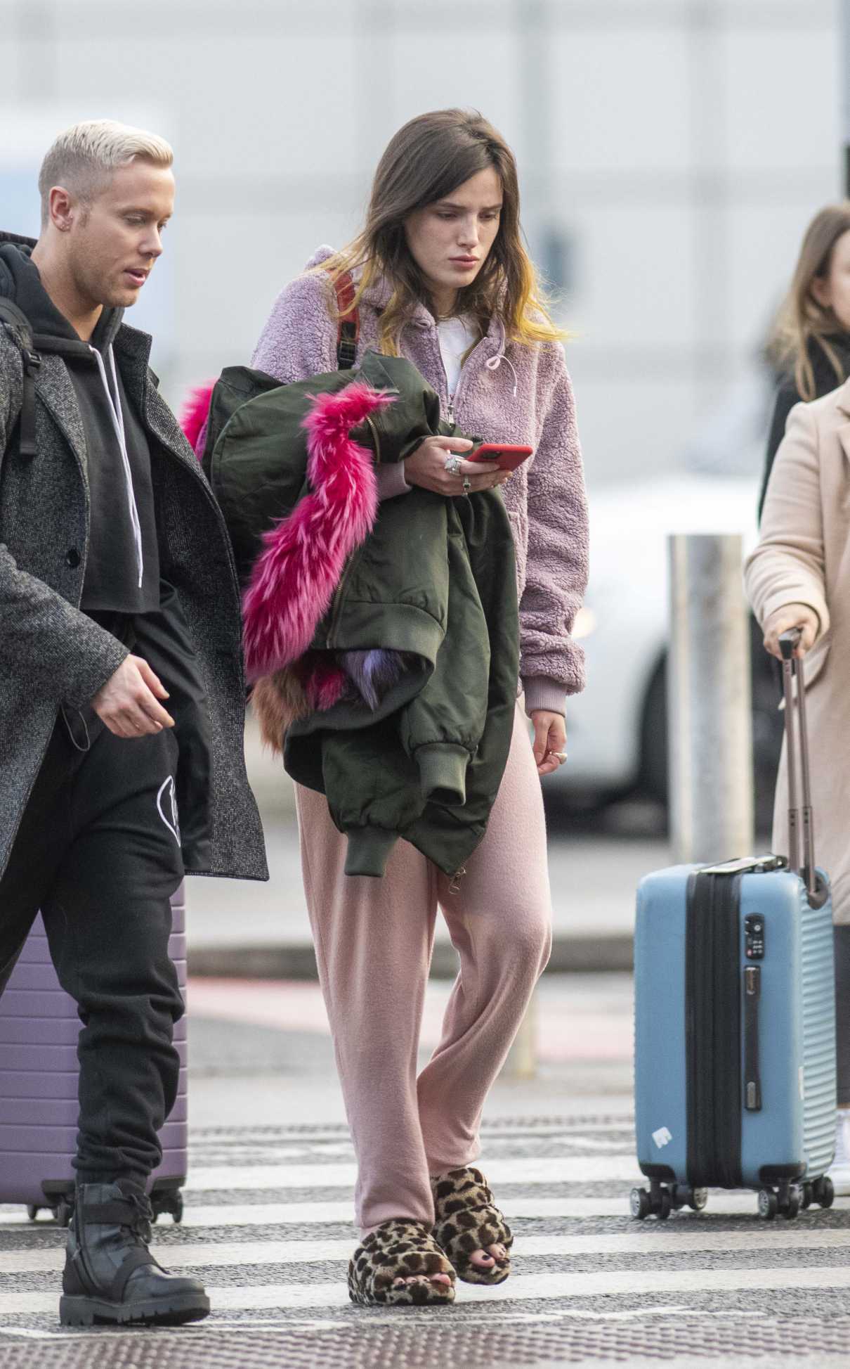 Bella Thorne in a Pink Sweatpants