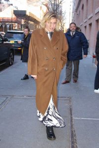 Greta Gerwig in a Beige Coat