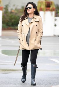 Jenna Dewan in a Beige Jacket