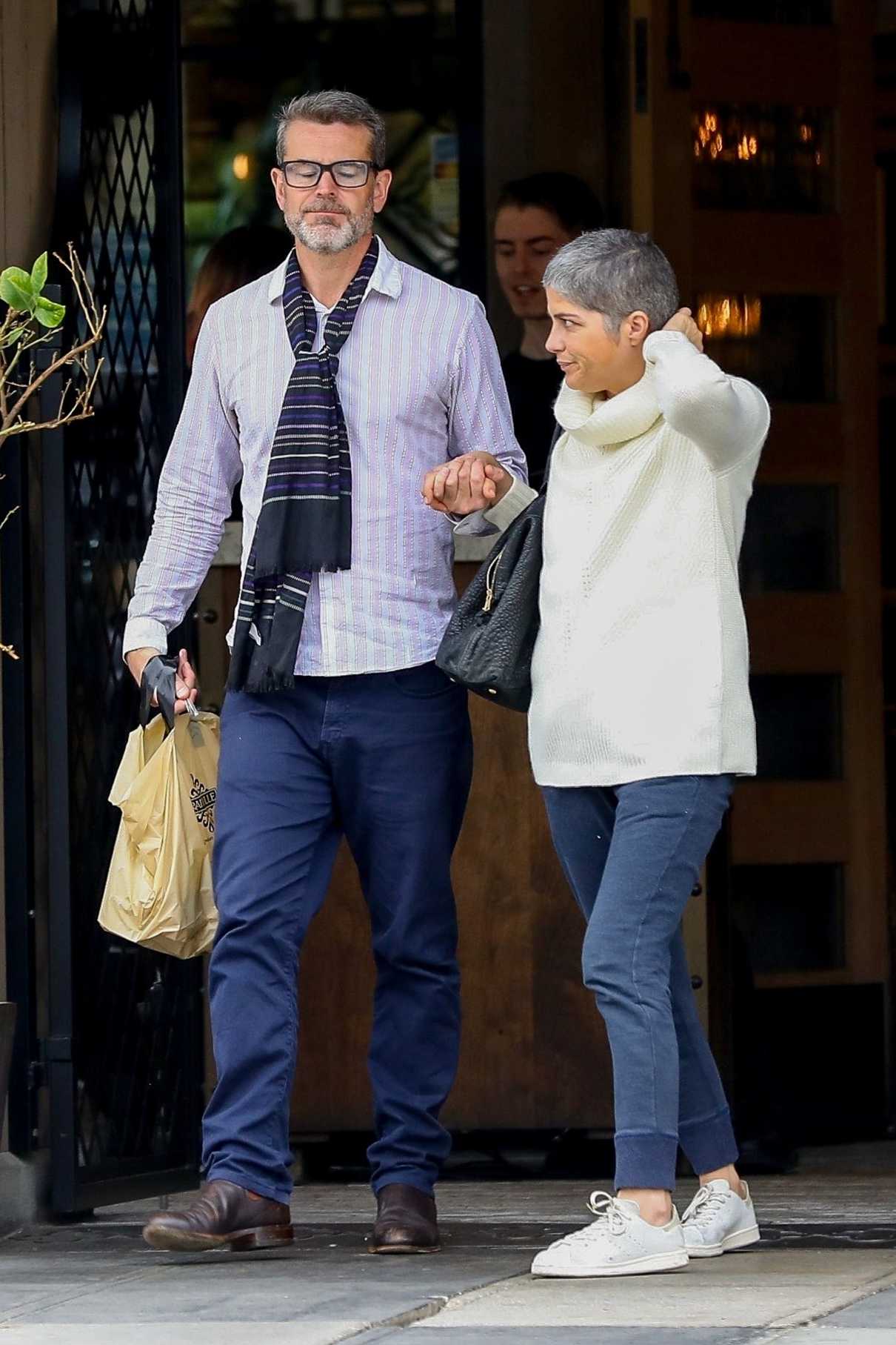 Selma Blair in a White Sweater Was Seen Out with Her Boyfriend David