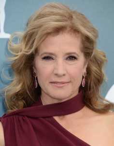 Nancy Travis