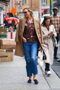 Karlie Kloss in a Blue Ripped Jeans