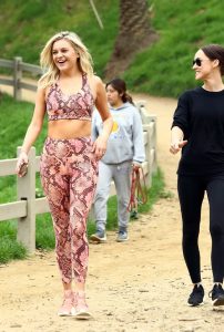 Kelsea Ballerini in a Snakeskin Workout Clothes