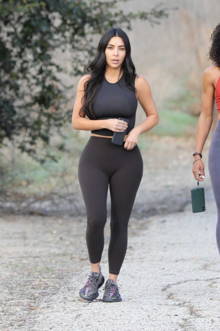 Kim Kardashian in a Black Workout Clothes Does a Hike Session in ...