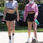 Delilah Belle Hamlin in a Purple Cropped Hoody Was Seen with Amelia Gray Hamlin Amid the COVID-19 Pandemic in Beverly Hills 04/21/2020