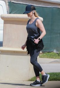 Reese Witherspoon in a Black Sneakers