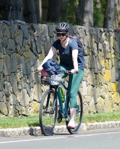 Anne Hathaway in a White Sneakers