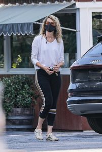 Laura Dern in a White Long Sleeves T-Shirt