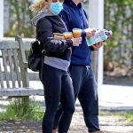 Scarlett Johansson in a Protective Mask Was Spotted Out with Colin Jost in The Hamptons, New York 05/15/2020
