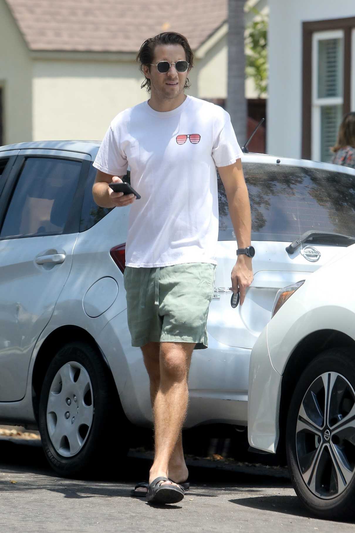 Tom Ackerley in a White Tee Was Seen Out in Los Angeles 05/09/2020