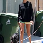 Kelly Gale in a Black Long Sleeves T-Shirt Was Seen Out with Joel Kinnaman in Venice 07/15/2020