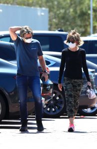 Lisa Rinna in a Protective Mask