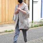 Kylie Minogue in a Black Protective Face Mask Was Seen Out in London 09/08/2020