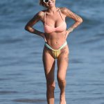 Tina Louise in Bikini Was Seen Out with Brian Austin Green on the Beach in Los Angeles 08/31/2020