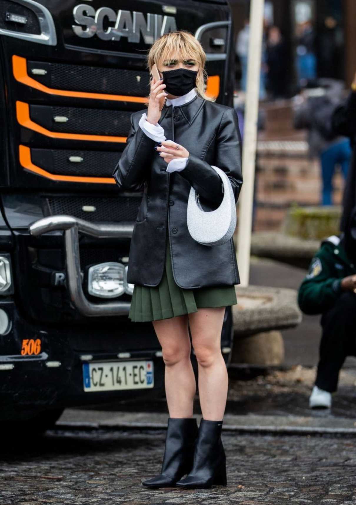 Maisie Williams in a Black Protective Mask