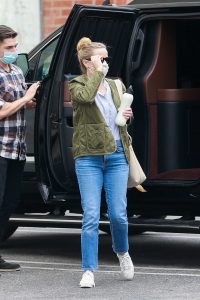 Reese Witherspoon in an Olive Jacket Arrives at a Studio in Los Angeles 10/23/2020