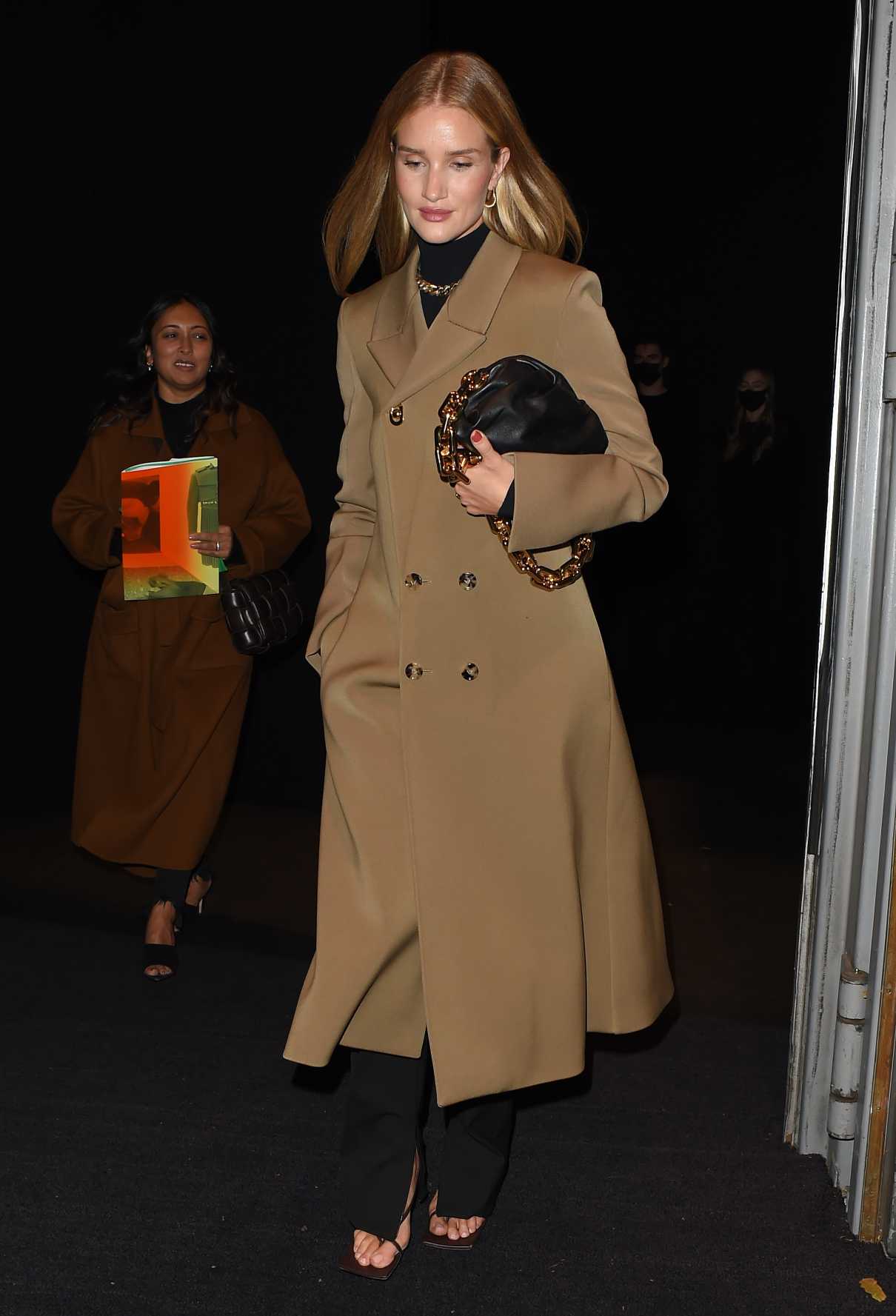 Rosie Huntington-Whiteley in a Beige Coat