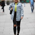 Sian Welby in a Black Ripped Jeans Arrives at the Global Radio Studios in London 10/13/2020