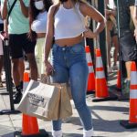 Sommer Ray in a White Cap Goes Sneaker Shopping at Cool Kicks in West Hollywood 10/13/2020
