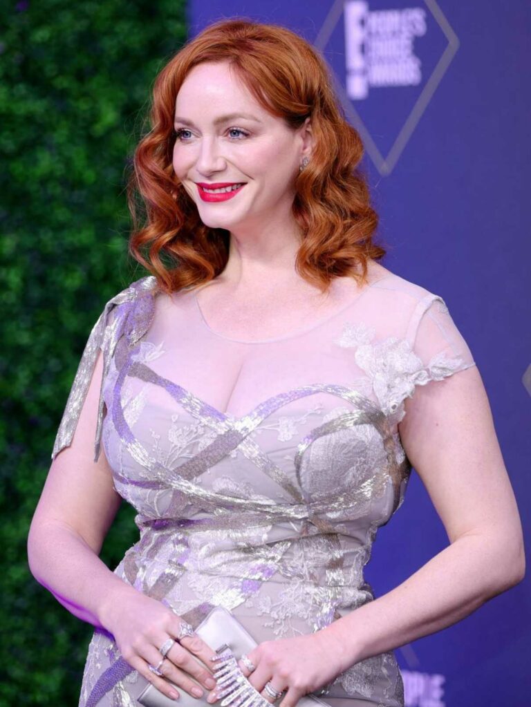 Christina Hendricks Attends 2020 People’s Choice Awards in Santa Monica