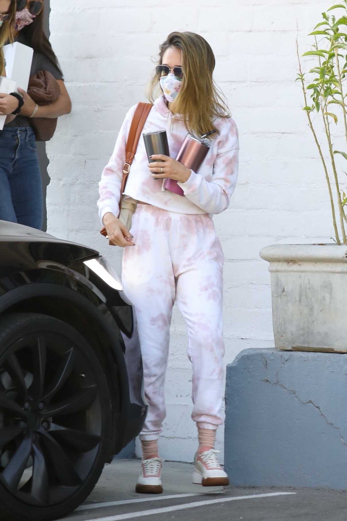 Jessica Alba in a Protective Mask Stops at Kreation to Pick Up Some ...