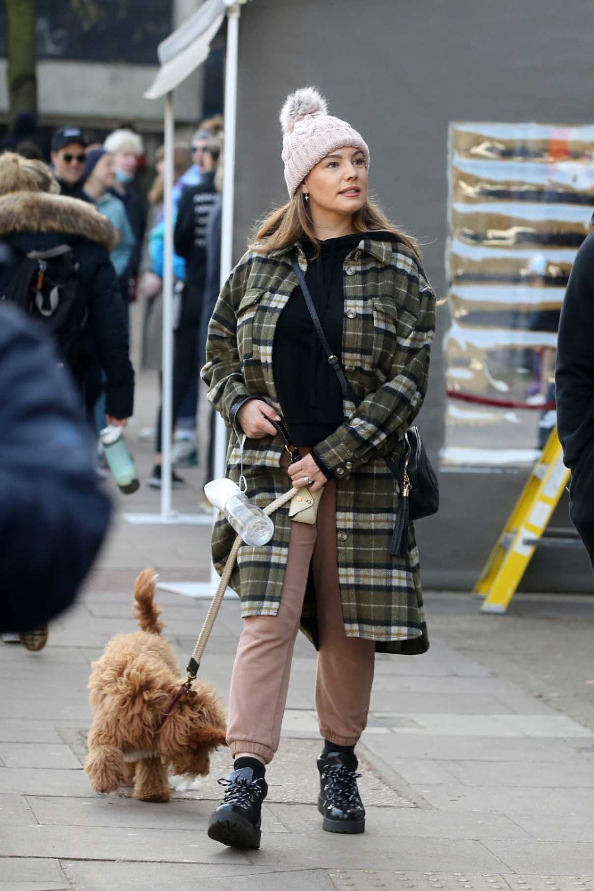 Kelly Brook in a Pink Knit Hat