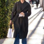 Kelly Rutherford in a Black Cardigan Grabs Lunch at Porta Via Restaurant in Beverly Hills 11/10/2020